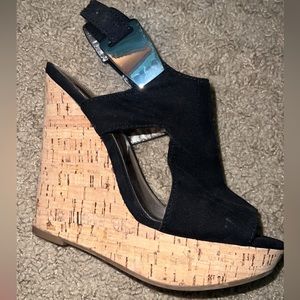 Women’s wedges size 5.5